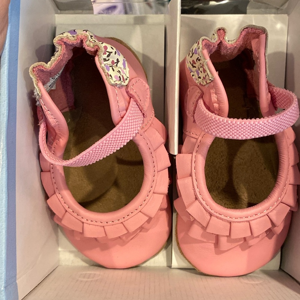 Robeez - 6-12 month infant shoes - pink/floral